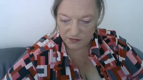 Snapshot of claudineddd chatting on January 2025 06:41:02 PM ClaudineDDD online show from January 2025 06:41:02 PM