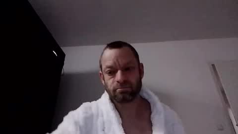 Florian online show from December 2025 10:42:01 AM