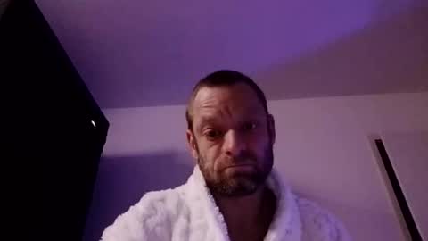 Florian online show from December 2025 01:22:02 AM