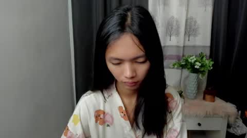 KIM online show from October 2025 02:10:01 AM