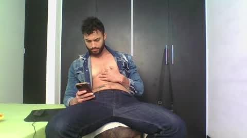 Clay online show from May 2026 03:42:02 PM