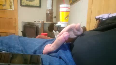 Snapshot of claygilmeriii chatting on January 2025 05:36:02 AM Clay online show from January 2025 05:36:02 AM