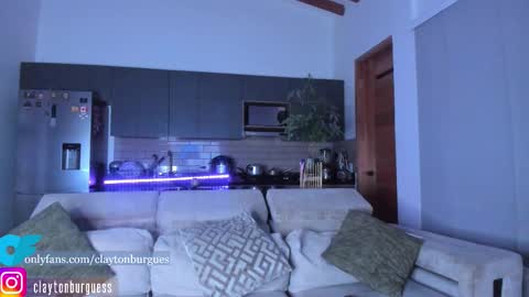 Snapshot of claytonburgues chatting on October 2025 01:38:01 AM claytonburgues online show from October 2025 01:38:01 AM