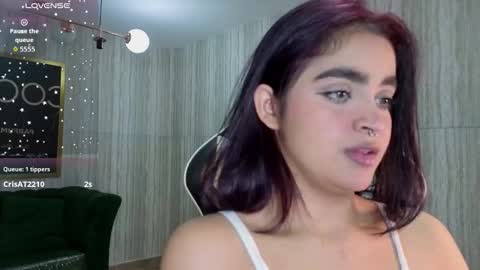 Snapshot of clementine_t chatting on September 2025 02:44:02 AM Clementine online show from September 2025 02:44:02 AM