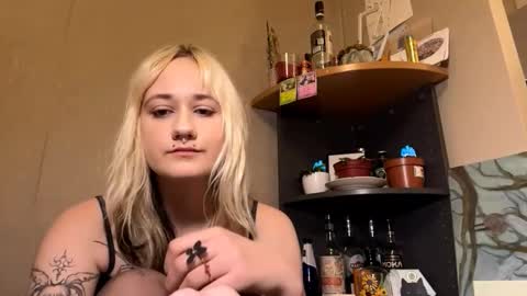 Snapshot of clementinehollner chatting on October 2025 05:21:02 PM Jenny online show from October 2025 05:21:02 PM