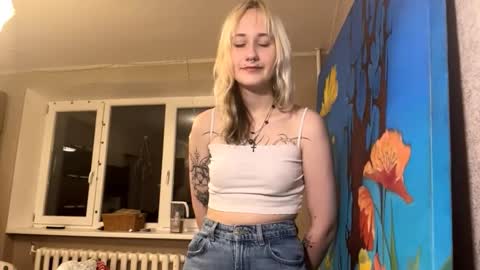 Snapshot of clementinehollner chatting on October 2025 05:54:02 PM Jenny online show from October 2025 05:54:02 PM