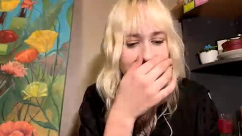 Snapshot of clementinehollner chatting on October 2025 05:55:02 PM Jenny online show from October 2025 05:55:02 PM