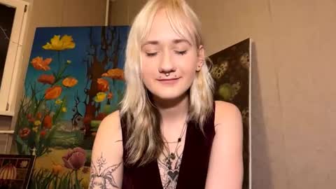 Snapshot of clementinehollner chatting on October 2025 05:46:02 PM Jenny online show from October 2025 05:46:02 PM