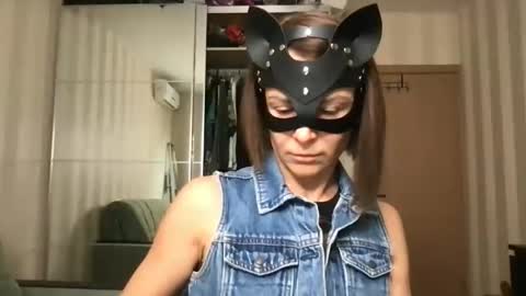 Snapshot of cleo_catra chatting on October 2025 12:58:01 PM cleo_catra online show from October 2025 12:58:01 PM