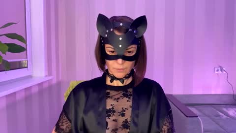 Snapshot of cleo_catra chatting on November 2025 05:35:02 PM cleo_catra online show from November 2025 05:35:02 PM