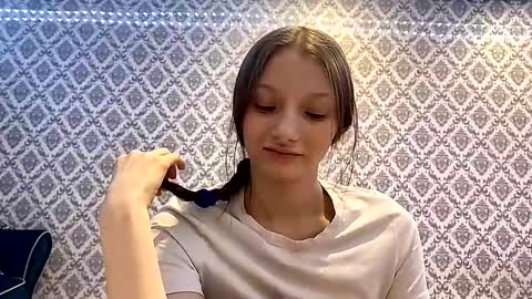 Snapshot of cleotilderinde chatting on December 2025 05:44:02 PM Cleo online show from December 2025 05:44:02 PM