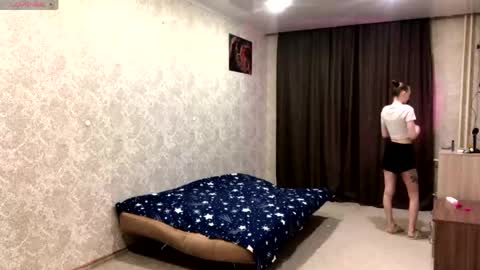 Cleo online show from May 2026 08:06:01 PM