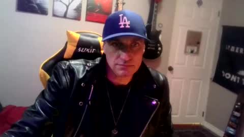 Snapshot of clintwood12 chatting on March 2025 04:36:02 AM chad online show from March 2025 04:36:02 AM