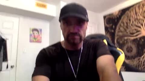 Snapshot of clintwood12 chatting on October 2025 04:35:02 PM chad online show from October 2025 04:35:02 PM