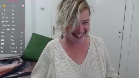 Syl  online show from September 2025 08:57:02 PM