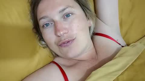 Syl  online show from June 2026 10:10:02 PM