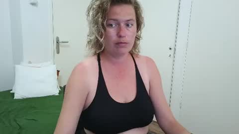 Syl  online show from June 2026 03:25:01 PM
