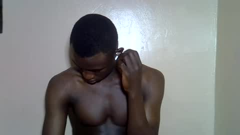 Snapshot of clive_damian chatting on June 2026 04:06:01 PM clive_damian online show from June 2026 04:06:01 PM