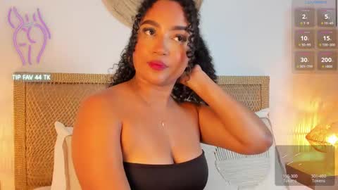 cloe_25 online show from October 2025 02:31:01 AM