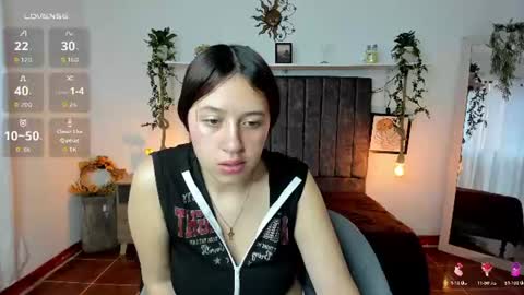 cloe_7 online show from June 2026 12:18:01 PM