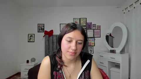 cloe_7 online show from June 2026 12:24:01 AM