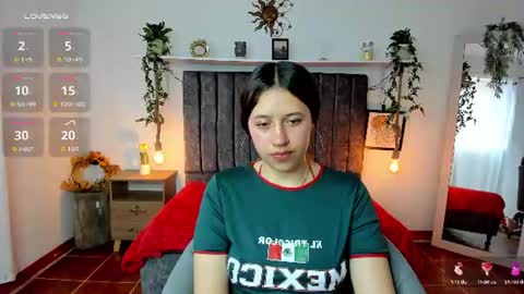 cloe_7 online show from June 2026 01:31:01 PM