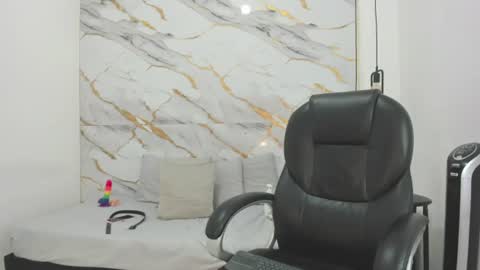 Snapshot of cloe_amazingg chatting on July 2026 06:22:02 AM Cloe online show from July 2026 06:22:02 AM