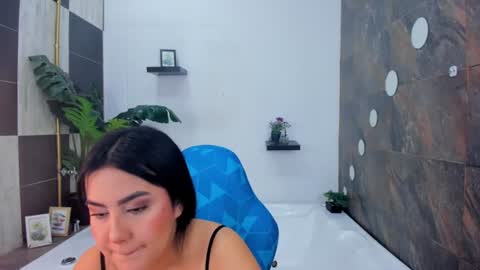 CLOE  online show from July 2026 10:47:02 AM