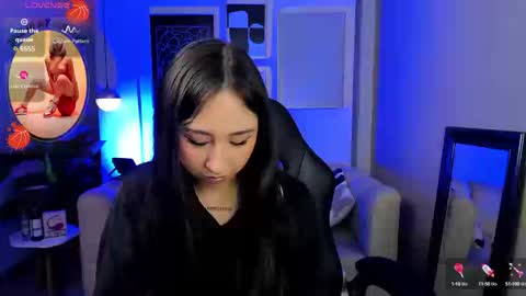 Snapshot of cloe_martinez_ chatting on September 2025 08:53:02 PM Cloe online show from September 2025 08:53:02 PM