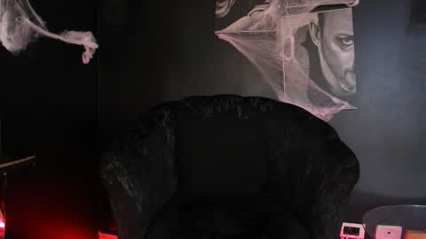 Snapshot of cloe_morningstarr chatting on October 2025 12:39:02 PM Cloe online show from October 2025 12:39:02 PM