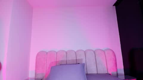 Snapshot of cloe_stanfort chatting on November 2025 07:27:01 PM Cloe Stanfort online show from November 2025 07:27:01 PM