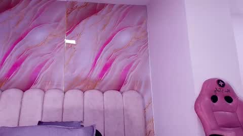 Snapshot of cloe_stanfort chatting on February 2026 07:10:02 PM Cloe Stanfort online show from February 2026 07:10:02 PM