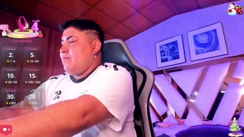 Snapshot of cloe_x_billy chatting on December 2025 07:31:01 PM Cloe x Billy online show from December 2025 07:31:01 PM