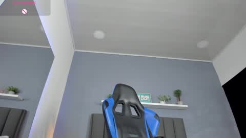 CHARLOTTE online show from October 2025 02:55:02 AM