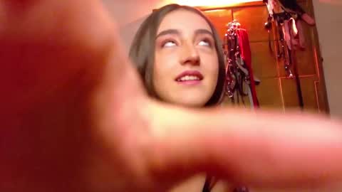 cloee online show from February 2026 11:55:02 PM