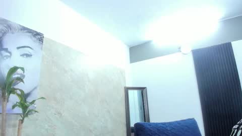 Snapshot of cloee_rabbyt chatting on November 2025 11:21:02 AM CLOE online show from November 2025 11:21:02 AM