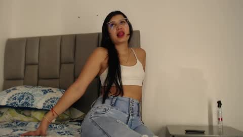 cloe online show from May 2026 01:27:02 PM