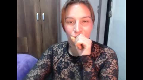 Snapshot of cloepussy chatting on November 2025 07:14:01 PM cloepussy online show from November 2025 07:14:01 PM