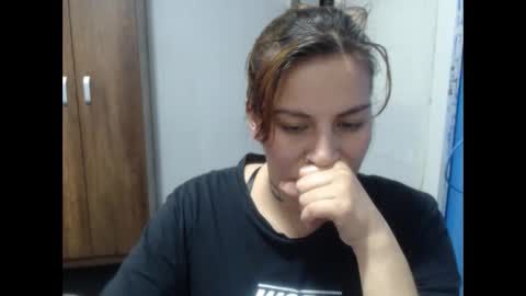 Snapshot of cloepussy chatting on November 2025 06:30:01 PM cloepussy online show from November 2025 06:30:01 PM