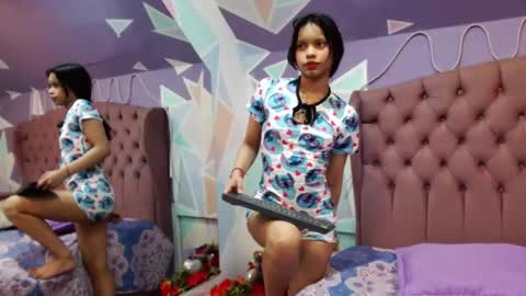 Snapshot of cloeygraweing chatting on October 2025 06:28:02 PM cloeygraweing online show from October 2025 06:28:02 PM