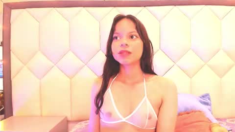 Snapshot of cloeygraweing chatting on November 2025 07:02:02 PM cloeygraweing online show from November 2025 07:02:02 PM