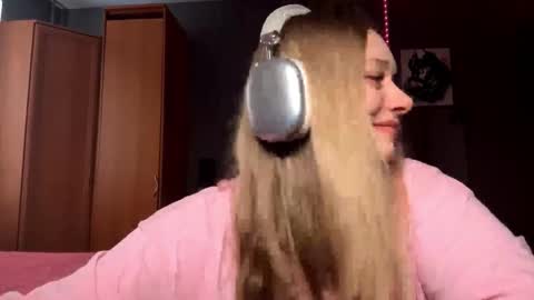 Milla online show from February 2026 01:18:01 PM