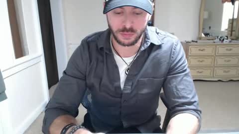 Cloud online show from October 2025 06:59:01 PM