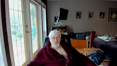 Snapshot of cloudalert62 chatting on November 2025 04:40:01 PM cloudalert62 online show from November 2025 04:40:01 PM