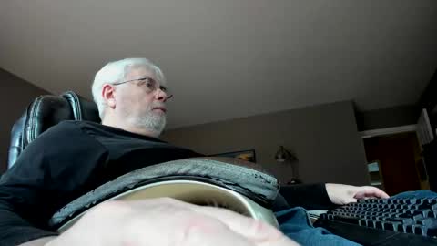 Snapshot of cloudalert62 chatting on January 2026 10:25:01 PM cloudalert62 online show from January 2026 10:25:01 PM