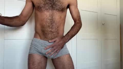 Alex online show from November 2025 10:37:01 AM