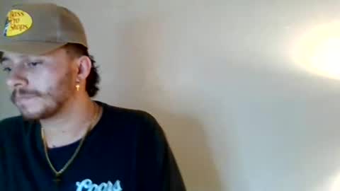 Snapshot of cloudyydayzz chatting on March 2026 02:37:01 AM tallhungandcloudy online show from March 2026 02:37:01 AM