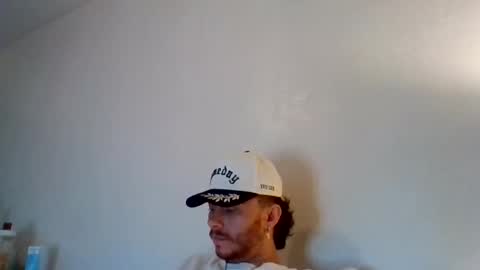 Snapshot of cloudyydayzz chatting on March 2026 02:49:02 AM tallhungandcloudy online show from March 2026 02:49:02 AM