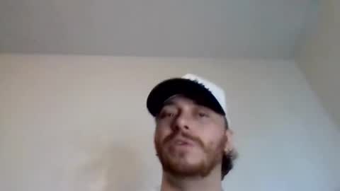 Snapshot of cloudyydayzz chatting on March 2026 01:49:03 AM tallhungandcloudy online show from March 2026 01:49:03 AM