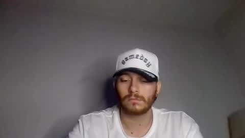 Snapshot of cloudyydayzz chatting on April 2026 06:25:01 AM tallhungandcloudy online show from April 2026 06:25:01 AM